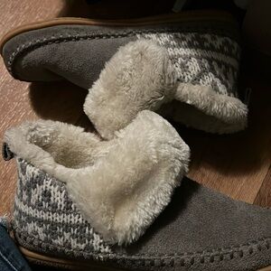Minnetonka Booties